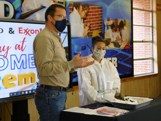 Ross Garner, Process Manager at ExxonMobil’s Chemical Plant, and BISD K-8 Career Readiness Specialist Shamine Cormier cohost an experiment Feb. 4 as it is livestreamed on ExxonMobil Beaumont's Facebook page.